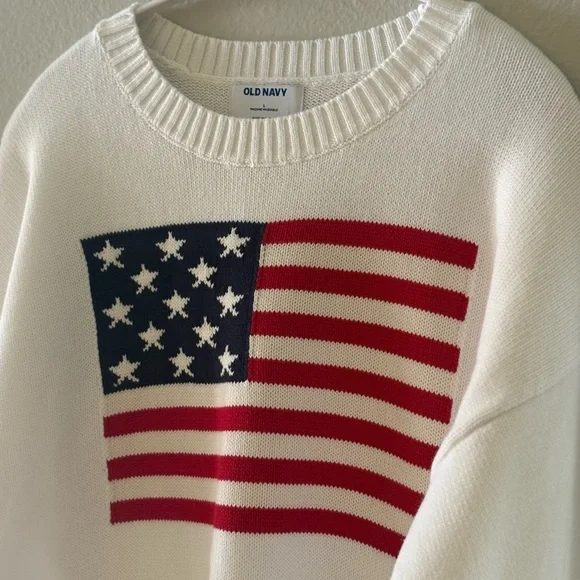 OLD NAVY Women’s American Flag Cotton Crewneck Boxy Sweater | Ivory | Size Large - Picture 1 of 8